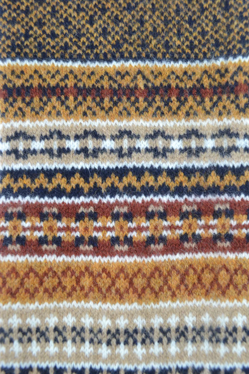 Tweed Fair isle scarf - Gold - Image 5