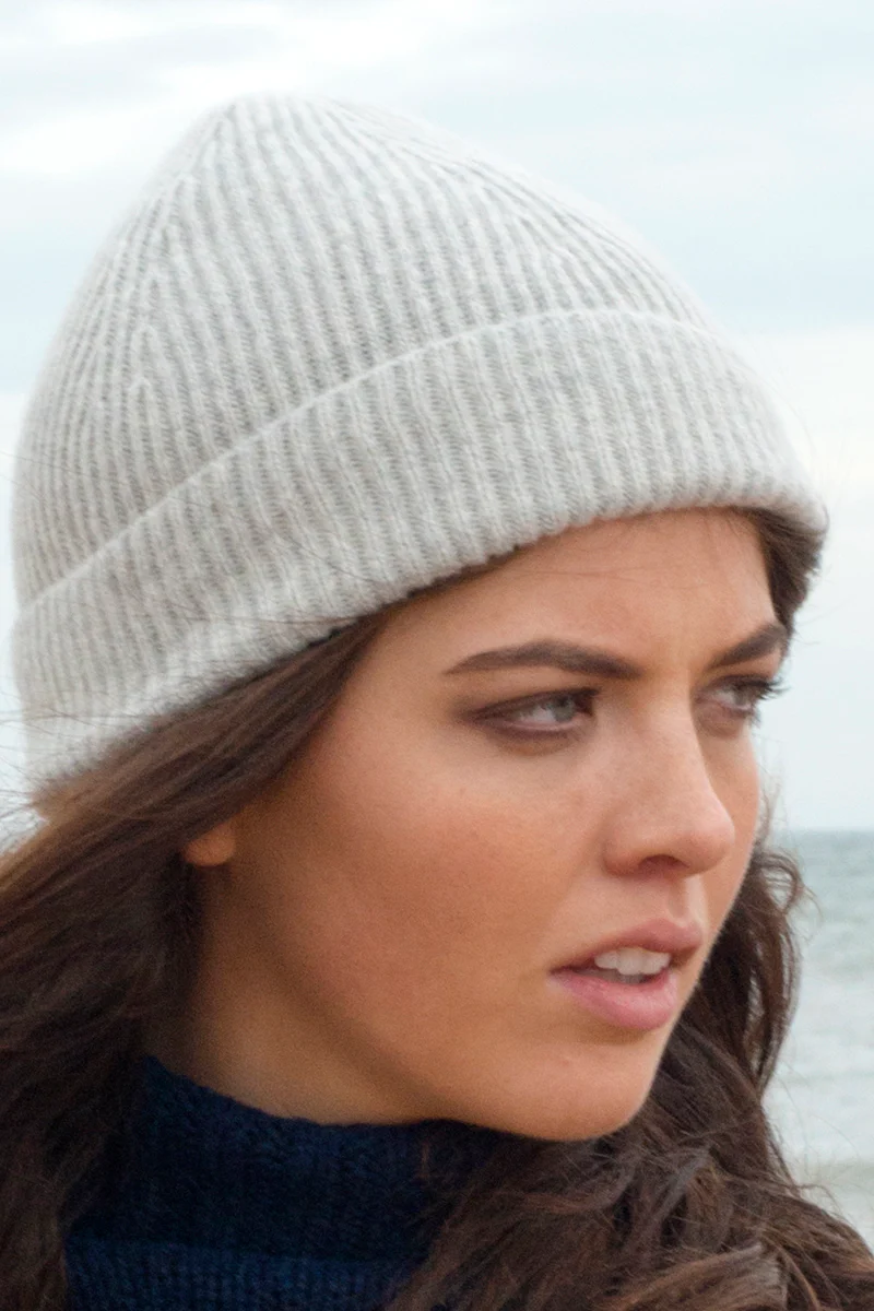 Lambswool Ribbed Beanie Hat - Image 3