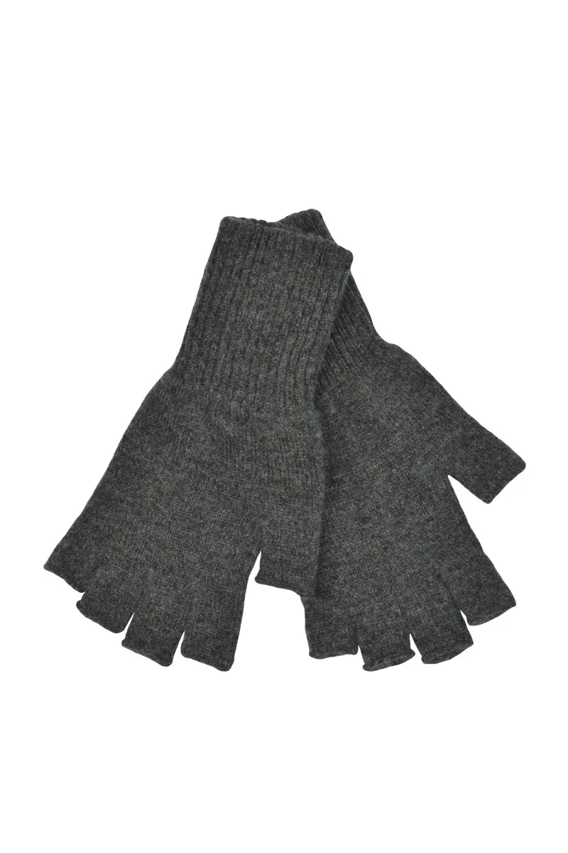 Mens Scottish Lambswool Fingerless Gloves - Image 5