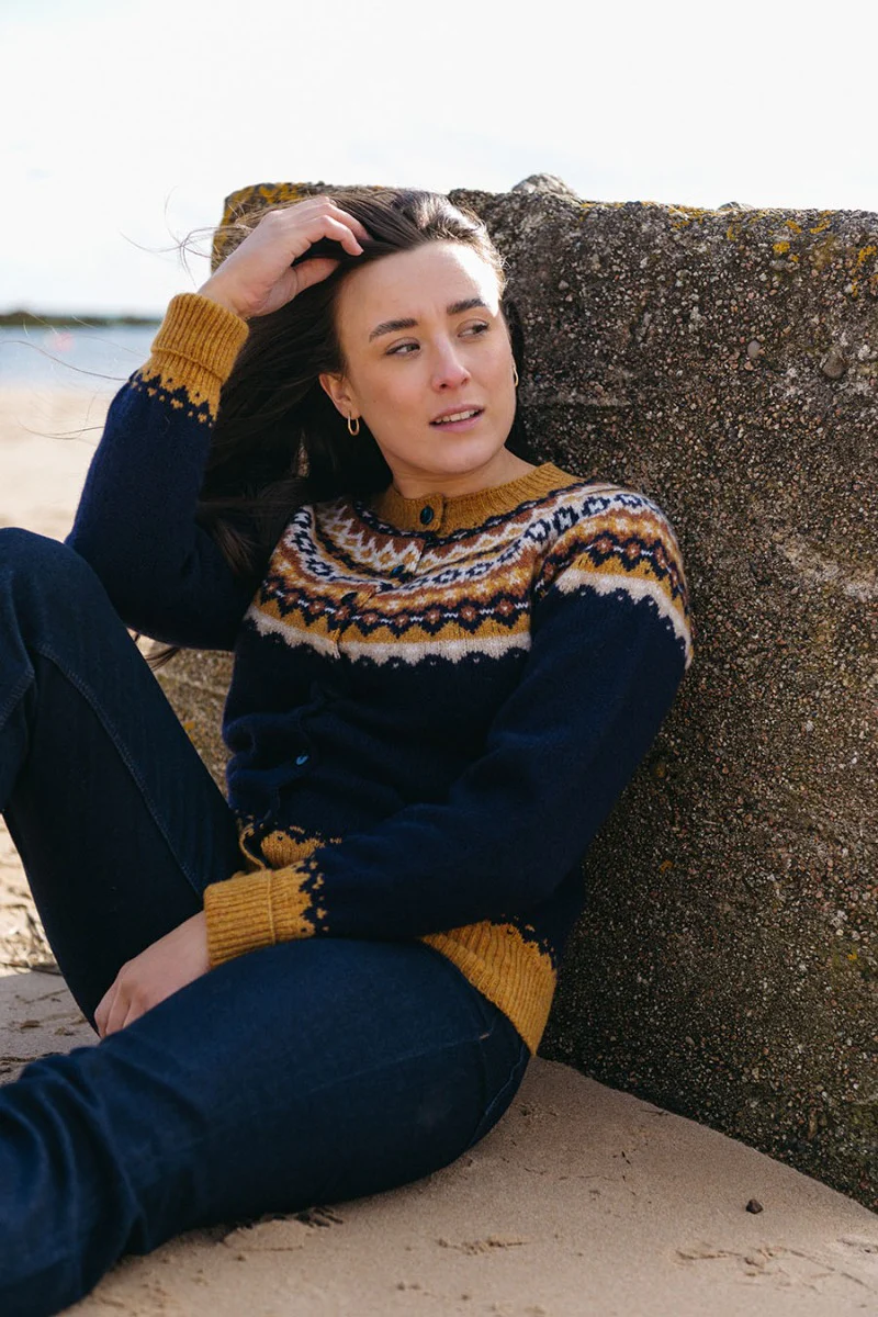 Womens Crathie Fair isle Cardigan - Navy - Image 6